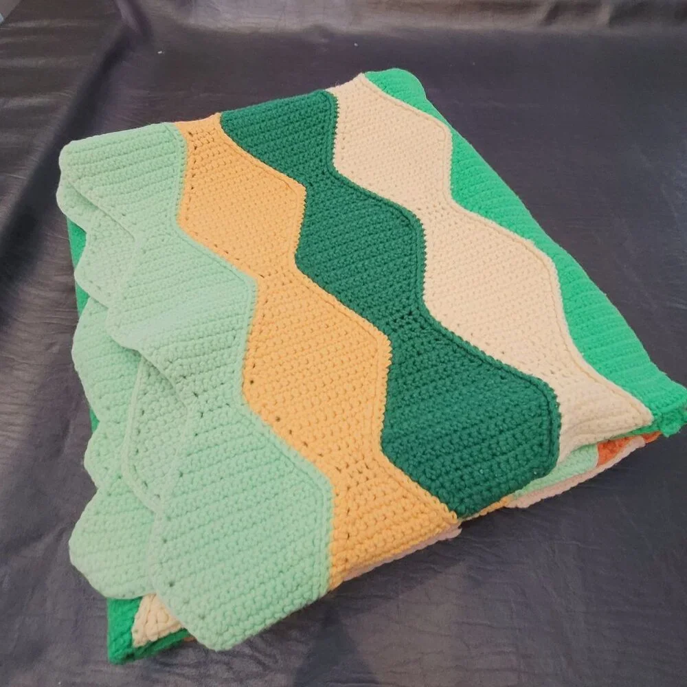Handmade Crochet Afghan Throw Blanket Multicolor Retro Diamond Harlequin 68x47‎